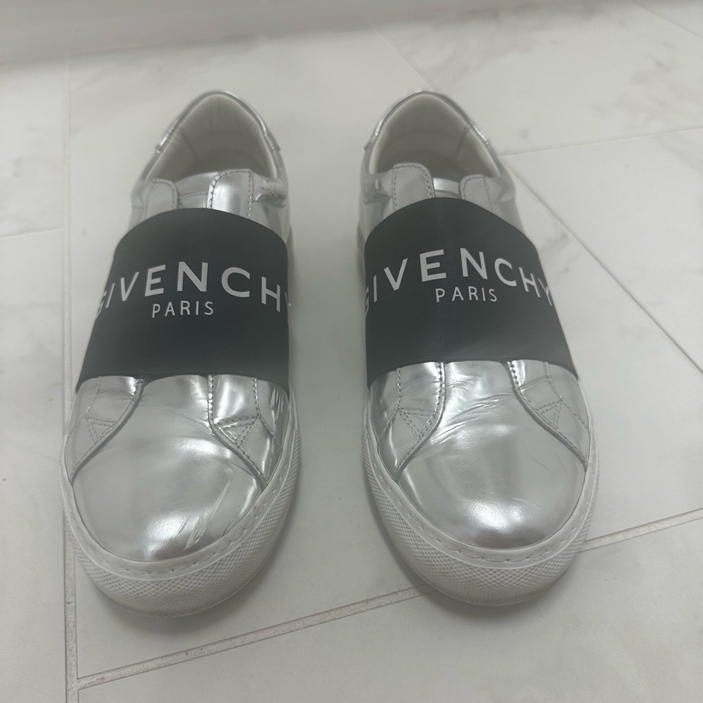 GIVENCHY COURT SLIP ON SILVER AND BLACK